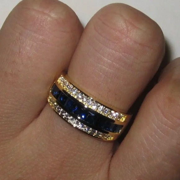 Men’s Elegant Cocktail Ring - Picture 3 of 6